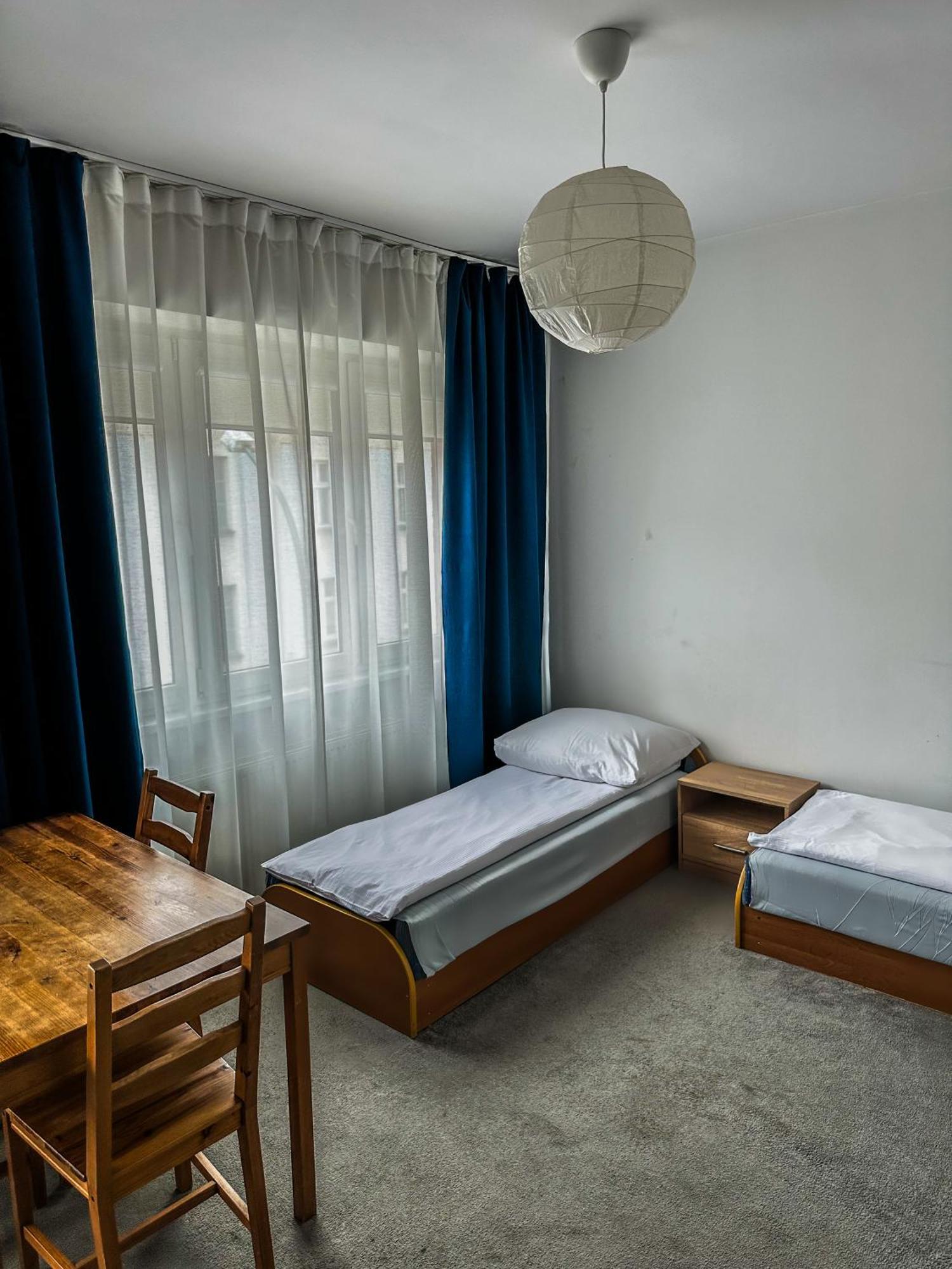 Hostel Demi Kraków Exteriör bild